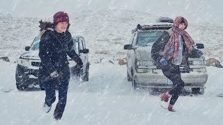 two girls survive a BLIZZARD in their vehicles [upl. by Georgie]