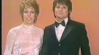 JIM BAILEY sings Barbra Streisand on Carol Burnett Dont rain on my parade [upl. by Aryas269]