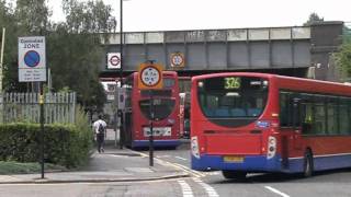 London Bus Guide Adwmv [upl. by Eenattirb636]