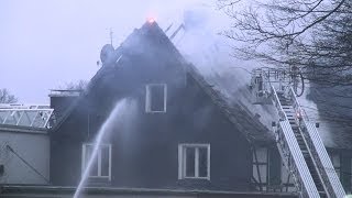 Feuerwehr im Einsatz Feuerwehr löscht Brand bei ehem Fa CA Bauer in Ennepetal [upl. by Rawdin791]