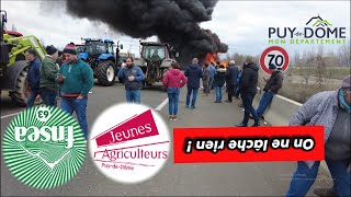 Manifestation de colère des agriculteurs de PuydeDôme [upl. by Akener715]