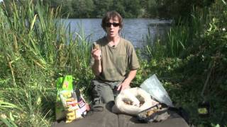 Terry Hearn Floater Fishing for Carp  Baiting [upl. by Annoya496]