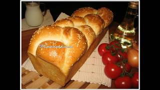 Pâine împletită de casă  Prepararea pâinii  Gourmandine  Rețete [upl. by Keldah]