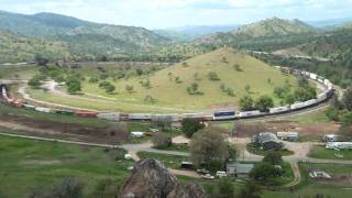 UP 3832 Stacker cruises around the Tehachapi Loop [upl. by Pearman]