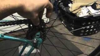 How to removeinstall a fixie cog without a chainwhip rotafix [upl. by Anaes]