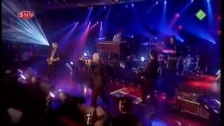 20010427  REM  Imitation of Life Live  TOTP [upl. by Zacek791]