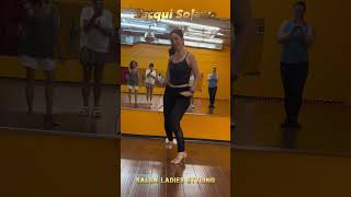 🔥 ¡Aprende pasos salsa estilo para mujeres con Jacqui cada domingo [upl. by Alida]