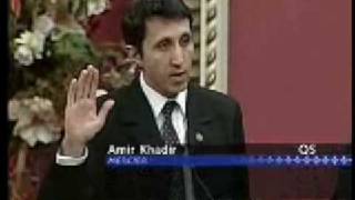 Amir Khadir  Assermentation à lAssemblée nationale du Québec [upl. by Bo]