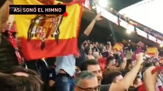 Bandera franquista en la final de la Copa del Rey 2016 en el Calderón Madrid [upl. by Etteloc658]