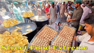 60 Rs CHEAPEST PAKISTANI STREET FOOD BREAKFAST IN THE ROADSIDE  KASURI SWEETS HALWA PURI [upl. by Santa]