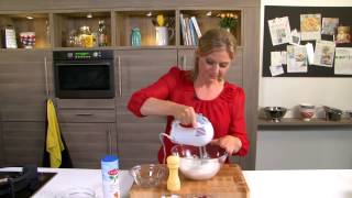 Receptvideo Franse clafoutis met kersen [upl. by Zadack]