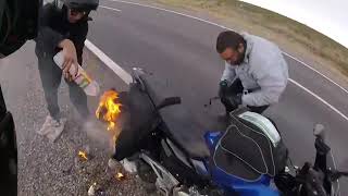 Moto con Alforjas  se prende fuego [upl. by Eugaet277]