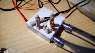 Peltier thermoelectric cooler test timelapse  TEC112706 [upl. by Desai]