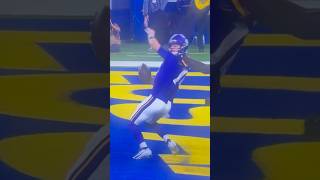 Sam Darnold facemask ALMOST GETS HIS NECK BROKEN neckbreaker nfl samdarnold wtf vikings [upl. by Nho]