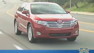 2009 Toyota Venza Review  Kelley Blue Book [upl. by Femmine93]