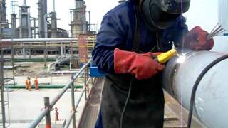 Sudura cu electrod invelit la teava  Romanian Welders [upl. by Jemy605]