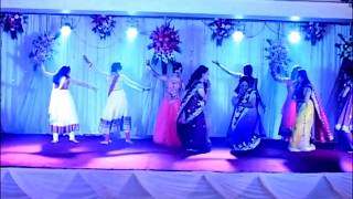 Ye Betiyan toh babul ki raaniyan hein heart touching song performance in sangeet [upl. by Sterrett693]