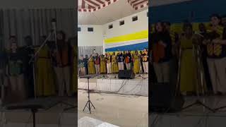 When the Americans try to sing in Kinyarwanda with ISHEMA RYACU CHOIRDRUHENGERIquotNDAGIWE NUMUSHUMB [upl. by Hayne]