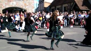 24  El Ceilidh baile escocés en St Georges College Quilmes BA Argentina [upl. by Nhguav722]