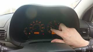 Toyota Avensis faulty alternator warning lights [upl. by Annaul]