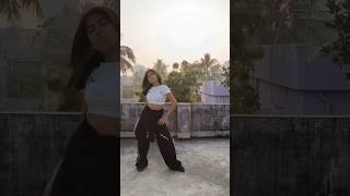 Sad girlz love money dance dancecover shorts [upl. by Tisbe]