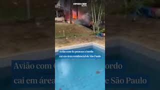 Avião com 62 pessoas a bordo cai em áreas residencial de São Paulo noticias saopaulo [upl. by Abbi]