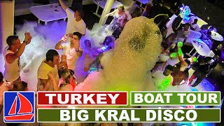 Турция Аланья  Пенная ночная дискотека на яхте  BİG KRAL BOAT [upl. by Siuqram]