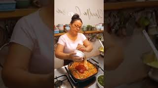 Como preparar arroz con pollo [upl. by Elyssa]