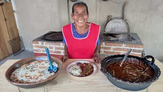 COSTILLAS DE PUERCO CON EJOTES GUISADOS EN SALSA VERDE  DOÑA LUPITA [upl. by Llertnad]