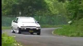 Toyota Corolla AE86 vs R34 Nissan Skyline GTR downhill race [upl. by Laverna]