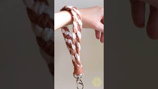 Tutorial👆Chaveiro de Pulseira em Macramê macrame macramepassoapasso macrametutorial [upl. by Euqinomod]