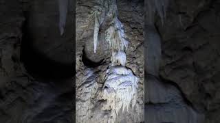 Scurgeri parietale si unele stalactite cave [upl. by Roseanne632]