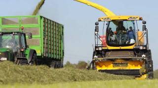 Loonbedrijf Fokkert uit Lemele met nieuwe New Holland FR 9050  Trekkerwebnl [upl. by Setiram]