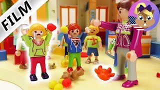 Playmobil Film  TROUBLE WITH THE TEACHER PUNISHMENT FOR THROWING WATER BOMBS [upl. by Winshell137]