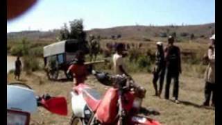 Moto enduro sur les pistes de Faratsiho [upl. by Devlen]