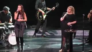 Kelly Clarkson and Abby Cates  Always Remember Us This Way  Cincinnati OH 03232019 [upl. by Ahsircal]