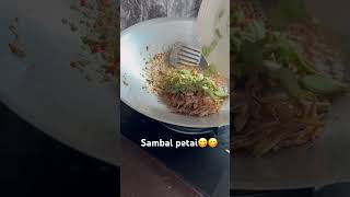 Sambal petainasi panas2 onnn cover music coversong [upl. by Nnylarak]