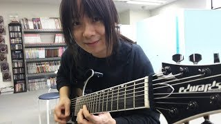 BABYMETAL kamiband Mikio Fujioka playing the ukulele [upl. by Schmidt]