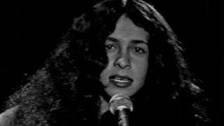 Gal Costa canta quotFlor do cerradoquot  1974 [upl. by Notfa]