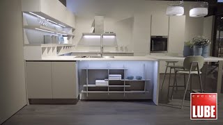 Cucine Lube  Modello Luna [upl. by Akimik207]