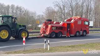 Polizei versucht 1 Traktor abzuschleppen 04032024 [upl. by Yenttirb]