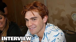 KJ Apa on Archies Return to Football quotRiverdalequot SDCC Interview [upl. by Lachlan509]