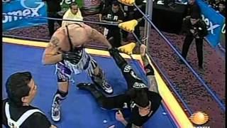 AAA Vampiro vs Konnan 20090315 hair vs hair of seconds [upl. by Aikaj]