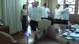 Tour at the Coconut Palace with vice Pres Binay 4192012 [upl. by Ilrahc]