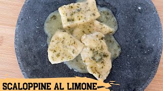 Scaloppine di pollo al limone  la quotscarpettaquot perfetta di Acquolina in Bocca [upl. by Rhetta831]