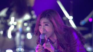 Chit Thu Wai Live in Myanmar Mee Eain Kabyar Lamp Song [upl. by Krystin458]