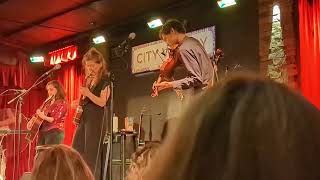 The Wailin Jennys  Wildflowers  City Winery Atlanta 2523 [upl. by Wahkuna]