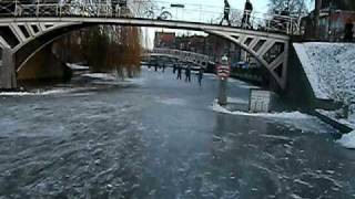 Schaatsen in Dokkum  Elfstedentocht [upl. by Giacamo845]