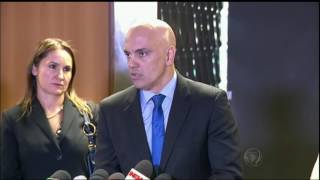 Alexandre de Moraes é suspeito de receber R 4 milhões de empresa investigada pela PF [upl. by Id]