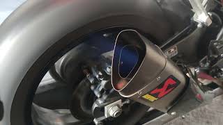 Yamaha R1 2018 decel popping [upl. by Yeltneb]